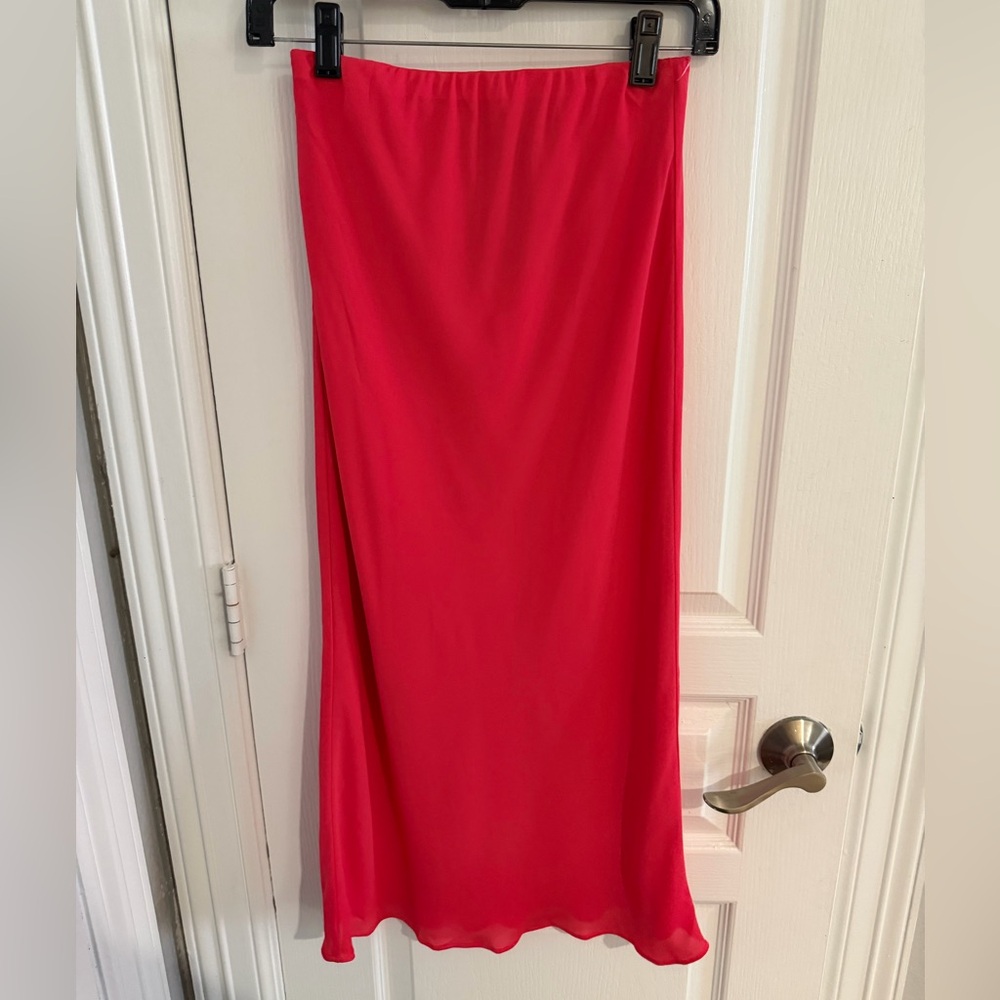 Elegant Pink Women's Skirt